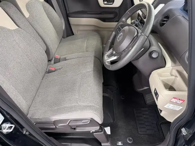 ホンダ Ｎ ＢＯＸ G L ターボ ホンダセンシング 三重県 2019(令1)年 8.5万km ブリティッシュグリーンP ガソリン・ターボ/FF/MTモード付インパネCVT/純正 7インチナビ VXM-204VFi/（CD/DVD/FM/AM/TV/iPod/SD/MusicRack/USB/Bluetooth）/バックカメラ/両側パワースライドドア/ビルトイン ETC/Honda SENSING/・衝突軽減ブレーキ［CMBS］/・車線維持支援システム［LKAS］/・路外逸脱抑制機能/・アダプティブクルーズコントロール［ACC］/・先行車発進お知らせ機能/・標識認識機能/装備/・シートヒーター（D/N）/・オートライト/・LEDヘッドランプ/・オートハイビーム/・パドルシフト/・オートエアコン/・ステアリングスイッチ/・2.5A 急速充電対応 USB充電ジャックx2/・電動格納ドアミラー/・リヤドアロールサンシェード/・プッシュスタート/・14インチAW/・スマートキーx2/・保/取/ナビ取/など