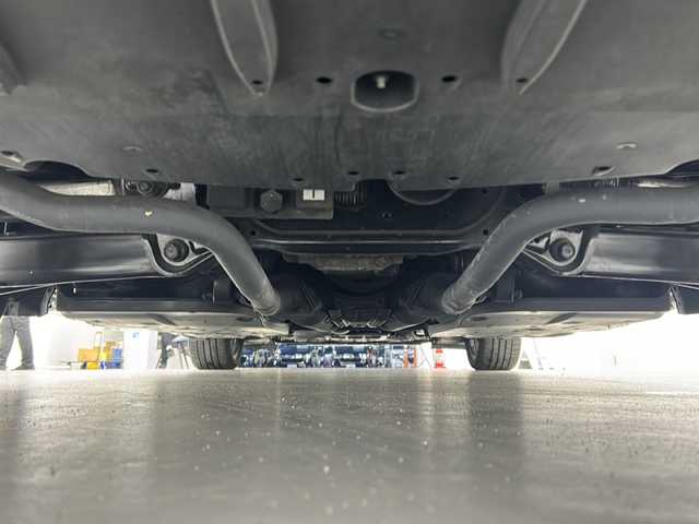 レクサス ＩＳ 300h 福島県 2017(平29)年 7.9万km ソニッククォーツ /禁煙車//レーダークルーズコントロール//クリアランスソナー//純正ナビ//ＢＳＭ//シートヒーター//ステアリングヒーター//フルセグＴＶ・CD・DVD・BT・MSV・AUX//パドルシフト//ＧＰＳレーダー//ＬＥＤライト//オートハイビーム//ステアリングリモコン//スマートキー//取説・保証書