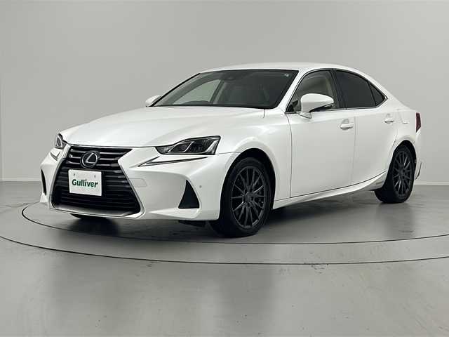 レクサス ＩＳ 300h 福島県 2017(平29)年 7.9万km ソニッククォーツ /禁煙車//レーダークルーズコントロール//クリアランスソナー//純正ナビ//ＢＳＭ//シートヒーター//ステアリングヒーター//フルセグＴＶ・CD・DVD・BT・MSV・AUX//パドルシフト//ＧＰＳレーダー//ＬＥＤライト//オートハイビーム//ステアリングリモコン//スマートキー//取説・保証書