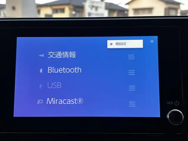 トヨタ ハリアー S 熊本県 2025(令7)年 1.9万km プラチナホワイトパールマイカ 純正ディスプレイオーディオ/【ナビ機能付き/フルセグＴＶ/Bluetooth再生】/バックカメラ/プリクラッシュセーフティシステム/レーントレーシングアシスト/クリアランスソナー/レーダークルーズコントロール/ロードサインアシスト/先行車発進告知/オートハイビーム/LEDオートライト/純正19インチAW/ビルトインETC/保証書/取扱説明書