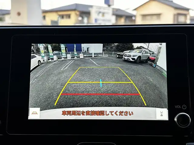 トヨタ ハリアー S 熊本県 2025(令7)年 1.9万km プラチナホワイトパールマイカ 純正ディスプレイオーディオ/【ナビ機能付き/フルセグＴＶ/Bluetooth再生】/バックカメラ/プリクラッシュセーフティシステム/レーントレーシングアシスト/クリアランスソナー/レーダークルーズコントロール/ロードサインアシスト/先行車発進告知/オートハイビーム/LEDオートライト/純正19インチAW/ビルトインETC/保証書/取扱説明書