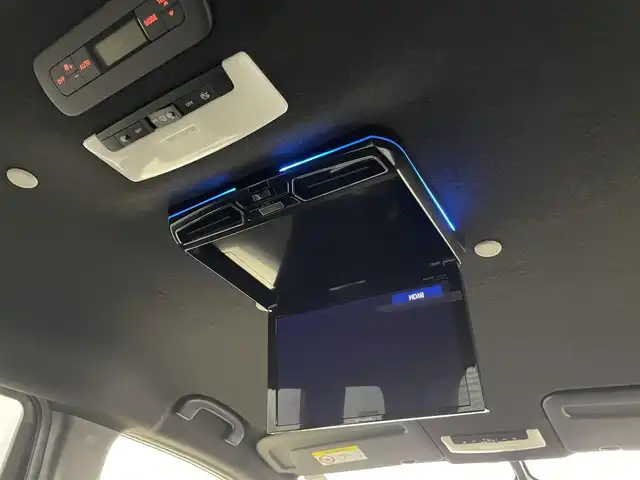 日産 セレナ ニスモ 埼玉県 2018(平30)年 7.1万km ダイヤモンドブラック プロパイロット　社外９インチナビ　フリップダウンモニター　アラウンドビューモニター　ＥＴＣ　レーダークルーズ　インテリジェントルームミラー　ＨＤＭＩ　純正アルミホイール　スマートキー　オートハイビーム