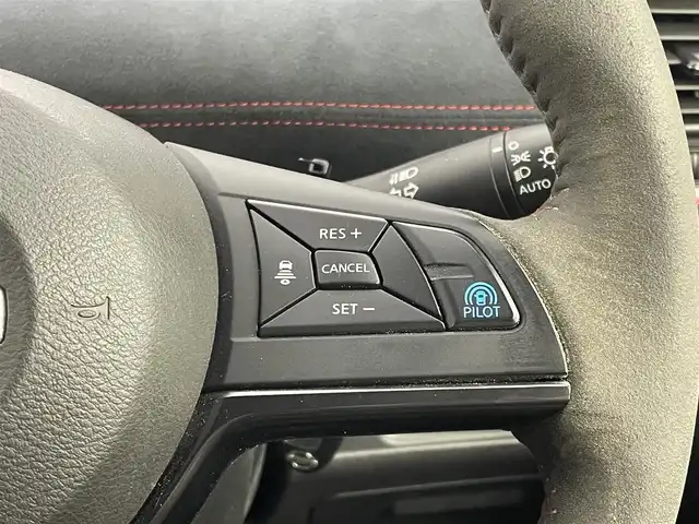 日産 セレナ ニスモ 埼玉県 2018(平30)年 7.1万km ダイヤモンドブラック プロパイロット　社外９インチナビ　フリップダウンモニター　アラウンドビューモニター　ＥＴＣ　レーダークルーズ　インテリジェントルームミラー　ＨＤＭＩ　純正アルミホイール　スマートキー　オートハイビーム