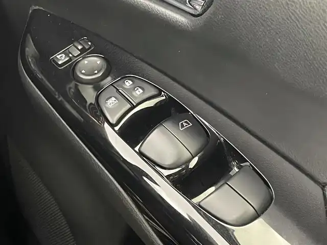 日産 セレナ ニスモ 埼玉県 2018(平30)年 7.1万km ダイヤモンドブラック プロパイロット　社外９インチナビ　フリップダウンモニター　アラウンドビューモニター　ＥＴＣ　レーダークルーズ　インテリジェントルームミラー　ＨＤＭＩ　純正アルミホイール　スマートキー　オートハイビーム