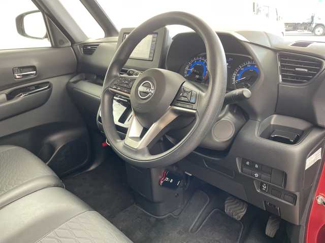 日産 ルークス HWS X アーバンクロム プロパイロットED 兵庫県 2024(令6)年 0.6万km スパークリングレッド/ブラック ・社外ナビ/SD/CD/DVD/TV/BT/・全方位カメラ/・両側パワースライドドア/・ハンズフリーパワースライドドア/・衝突軽減ブレーキ/・インテリジェントルームミラー/・車線逸脱警報/・車線逸脱防止支援/・プロパイロット/・先行車発進お知らせ/・速度標識表示/・道路標識表示/・ソナー/・ふらつき警報/・レーダークルーズコントロール/・ETC/・LEDヘッドランプ/・フォグランプ/・スマートキー/・フロアマット/・純正アルミホイール/・取扱説明書/・保証書/・スペアキー