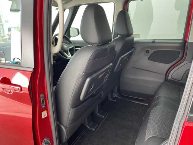 日産 ルークス HWS X アーバンクロム プロパイロットED 兵庫県 2024(令6)年 0.6万km スパークリングレッド/ブラック ・社外ナビ/SD/CD/DVD/TV/BT/・全方位カメラ/・両側パワースライドドア/・ハンズフリーパワースライドドア/・衝突軽減ブレーキ/・インテリジェントルームミラー/・車線逸脱警報/・車線逸脱防止支援/・プロパイロット/・先行車発進お知らせ/・速度標識表示/・道路標識表示/・ソナー/・ふらつき警報/・レーダークルーズコントロール/・ETC/・LEDヘッドランプ/・フォグランプ/・スマートキー/・フロアマット/・純正アルミホイール/・取扱説明書/・保証書/・スペアキー