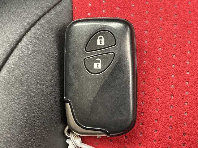 レクサス ＣＴ 200h クールツーリングスタイル 千葉県 2016(平28)年 3.5万km ソニッククォーツ CoolTouringStyle専用/フロンスピンドルグリル/レッドブラックシート/アルミホイール/純正メーカーナビ/バックカメラ/ビルトインETC/クルーズコントロール/LEDヘッドライト/LEDフォグランプ/前席シートヒーター/前席パワーシート/オートライト/純正フロアマット/横滑り防止装置/スマートキー/プッシュスタート