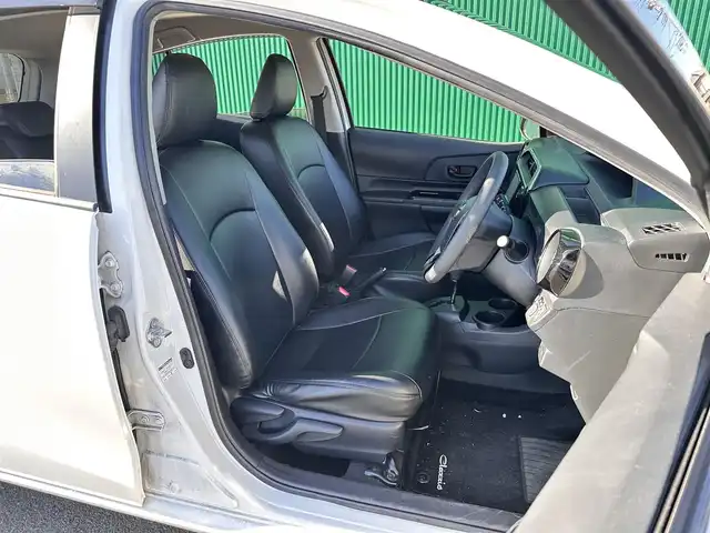 トヨタ アクア S スタイルブラック 宮城県 2019(平31)年 5.5万km ホワイトパールクリスタルシャイン セーフティセンス/・プリクラッシュセーフティ/・レーンディパーチャーアラート/・オートマチックハイビーム/先行車発進告知機能/クリアランスソナー/パーキングサポートブレーキ/社外ナビ（CN-RE04D）/・CD/DVD/・Bluetooth/・フルセグTV/バックカメラ/ドライブレコーダー/ETC/ステアリングスイッチ/シートカバー/LEDヘッドランプ/フォグランプ/オートライト/スマートキー＆プッシュスタート/電動格納ミラー/社外15インチAW/フロアマット/Wエアバッグ