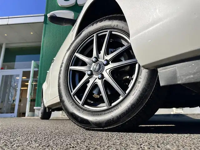 トヨタ アクア S スタイルブラック 宮城県 2019(平31)年 5.5万km ホワイトパールクリスタルシャイン セーフティセンス/・プリクラッシュセーフティ/・レーンディパーチャーアラート/・オートマチックハイビーム/先行車発進告知機能/クリアランスソナー/パーキングサポートブレーキ/社外ナビ（CN-RE04D）/・CD/DVD/・Bluetooth/・フルセグTV/バックカメラ/ドライブレコーダー/ETC/ステアリングスイッチ/シートカバー/LEDヘッドランプ/フォグランプ/オートライト/スマートキー＆プッシュスタート/電動格納ミラー/社外15インチAW/フロアマット/Wエアバッグ