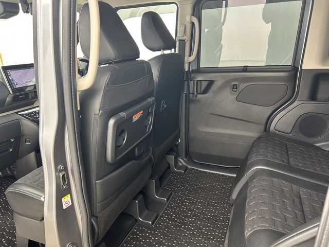 三菱 デリカミニ T プレミアム 兵庫県 2023(令5)年 3.7万km グレーＭⅡ ・純正ナビ/SD/Bluetooth/TV/・全方位カメラ/・ビルトインETC2.0/・マイパイロット/・e-Assist/衝突被害軽減ブレーキシステム/踏み間違い衝突防止アシスト/車線逸脱警報システム/車線逸脱防止支援機能/オートマチックハイビーム/ふらつき警報/・レーダークルーズコントロール/・両側パワースライドドア/・デジタルインナーミラー/・アイドリングストップ/・前方ドライブレコーダー/・純正15インチアルミホイール/・ターボ/・スマートキー