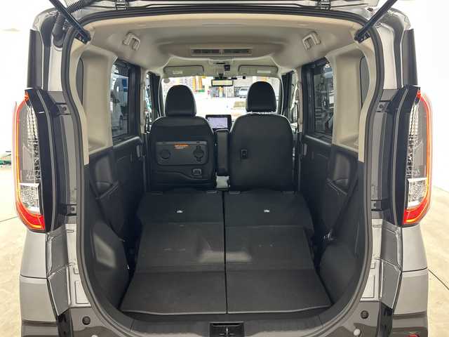 三菱 デリカミニ T プレミアム 兵庫県 2023(令5)年 3.7万km グレーＭⅡ ・純正ナビ/SD/Bluetooth/TV/・全方位カメラ/・ビルトインETC2.0/・マイパイロット/・e-Assist/衝突被害軽減ブレーキシステム/踏み間違い衝突防止アシスト/車線逸脱警報システム/車線逸脱防止支援機能/オートマチックハイビーム/ふらつき警報/・レーダークルーズコントロール/・両側パワースライドドア/・デジタルインナーミラー/・アイドリングストップ/・前方ドライブレコーダー/・純正15インチアルミホイール/・ターボ/・スマートキー