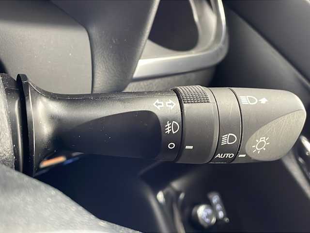 トヨタ アルファード S Cパッケージ 鹿児島県 2022(令4)年 1.7万km ホワイトパールクリスタルシャイン 純正ナビ機能付きディスプレイオーディオ/(BT/CD/DVD/AM/FM/フルセグTV)/トヨタセーフティセンス/レーダークルーズコントロール/バックカメラ/本革巻ステアリング/ステアリングスイッチ/ステアリングヒーター/前席シートヒーター/前席シートエアコン/デジタルインナーミラー/ブラインドスポットモニター/オートマチックハイビーム/純正18インチアルミホイール/純正フロアマット/両側パワースライドドア/前後ドライブレコーダー/純正ビルトインETC/保証書/取扱説明書/スペアキー