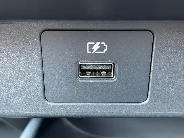 日産 ノート X 大阪府 2023(令5)年 0.8万km ピュアホワイトパール 純正９インチナビ/   フルセグTV/Bluetooth/USB/衝突軽減ブレーキ/コーナーセンサー/横滑り防止装置/ステアリングスイッチ/ドライブレコーダー/純正フロアマット/プッシュスタート/スマートキー/ＥＴＣ