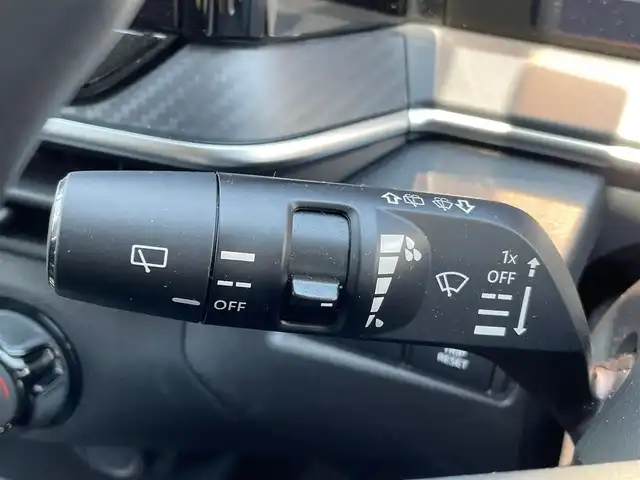 日産 ノート X 大阪府 2023(令5)年 0.8万km ピュアホワイトパール 純正９インチナビ/   フルセグTV/Bluetooth/USB/衝突軽減ブレーキ/コーナーセンサー/横滑り防止装置/ステアリングスイッチ/ドライブレコーダー/純正フロアマット/プッシュスタート/スマートキー/ＥＴＣ
