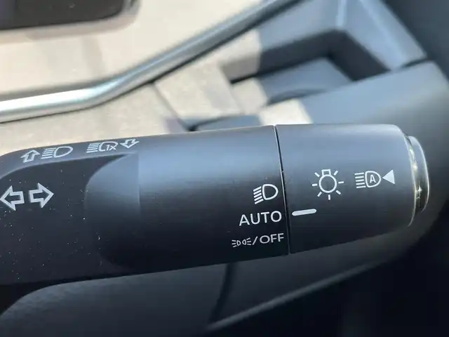 日産 ノート X 大阪府 2023(令5)年 0.8万km ピュアホワイトパール 純正９インチナビ/   フルセグTV/Bluetooth/USB/衝突軽減ブレーキ/コーナーセンサー/横滑り防止装置/ステアリングスイッチ/ドライブレコーダー/純正フロアマット/プッシュスタート/スマートキー/ＥＴＣ