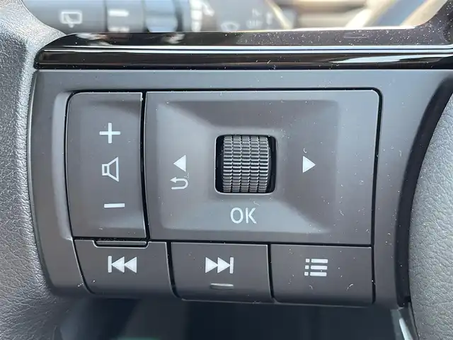 日産 ノート X 大阪府 2023(令5)年 0.8万km ピュアホワイトパール 純正９インチナビ/   フルセグTV/Bluetooth/USB/衝突軽減ブレーキ/コーナーセンサー/横滑り防止装置/ステアリングスイッチ/ドライブレコーダー/純正フロアマット/プッシュスタート/スマートキー/ＥＴＣ