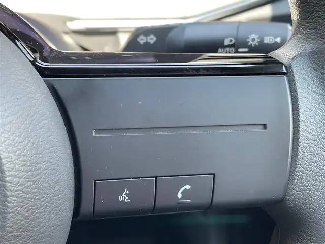 日産 ノート X 大阪府 2023(令5)年 0.8万km ピュアホワイトパール 純正９インチナビ/   フルセグTV/Bluetooth/USB/衝突軽減ブレーキ/コーナーセンサー/横滑り防止装置/ステアリングスイッチ/ドライブレコーダー/純正フロアマット/プッシュスタート/スマートキー/ＥＴＣ