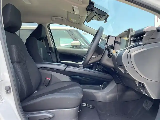 日産 ノート X 大阪府 2023(令5)年 0.8万km ピュアホワイトパール 純正９インチナビ/   フルセグTV/Bluetooth/USB/衝突軽減ブレーキ/コーナーセンサー/横滑り防止装置/ステアリングスイッチ/ドライブレコーダー/純正フロアマット/プッシュスタート/スマートキー/ＥＴＣ