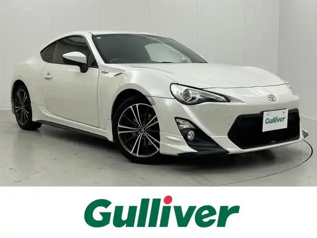 トヨタ ８６ GT 茨城県 2015(平27)年 5.5万km クリスタルホワイトパール 社外7インチナビ/フルセグ再生可/バックモニター/プッシュスタート/社外ドライブレコーダー/純正フロアマット/純正17インチAW/社外ETC/TRDマフラーエアロ