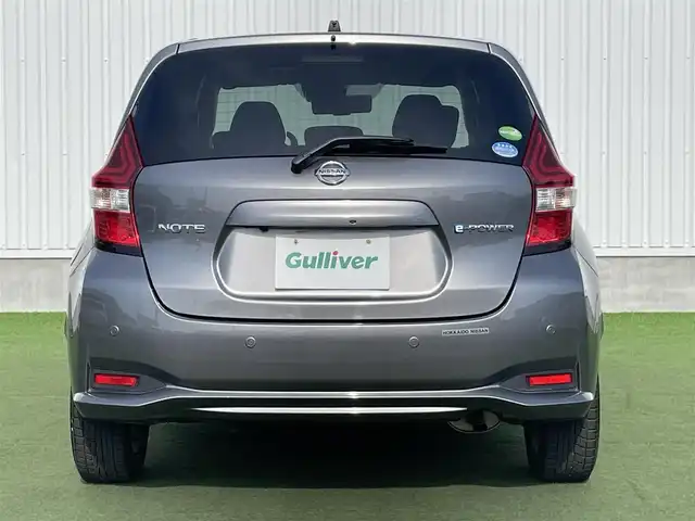 日産 ノート e－パワー X Vセレクション 香川県 2020(令2)年 3.9万km ダークメタルグレー 登録時走行距離：38295km/ディーラー純正ナビ/　CD DVD BT　フルセグTV/全方位カメラ/エマージェンシーブレーキ/レーンキープアシスト/横滑り防止装置/LEDヘッドライト/オートライト/デジタルインナーミラー/ETC/ステアリングスイッチ/プッシュスタート/スマートキー