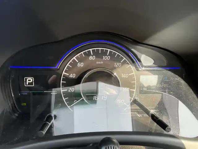 日産 ノート e－パワー X Vセレクション 香川県 2020(令2)年 3.9万km ダークメタルグレー 登録時走行距離：38295km/ディーラー純正ナビ/　CD DVD BT　フルセグTV/全方位カメラ/エマージェンシーブレーキ/レーンキープアシスト/横滑り防止装置/LEDヘッドライト/オートライト/デジタルインナーミラー/ETC/ステアリングスイッチ/プッシュスタート/スマートキー