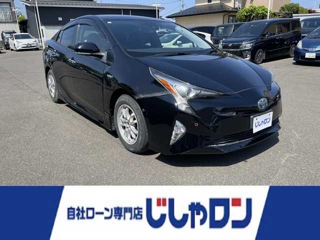 トヨタ プリウス Sセーフティプラス 宮城県 2017(平29)年 13.6万km アティチュードブラックマイカ (株)IDOMが運営する【じしゃロン仙台店】の自社ローン専用車両になりますこちらは現金またはオートローンご利用時の価格です。自社ローンご希望の方は別途その旨お申付け下さい/SDナビ/フルセグ/Bluetooth/バックカメラ/ビルトインETC2.0/クルコン/レーンキープ/パークアシスト/ヘッドアップディスプレイ/オートハイビーム/LEDヘッドライト