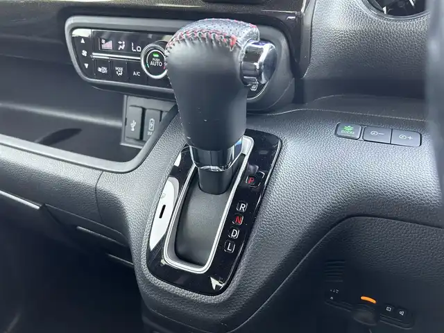 ホンダ Ｎ ＢＯＸ カスタム G L ホンダセンシング 熊本県 2020(令2)年 4.4万km プレミアムグラマラスブロンズP 純正ナビ（VXM-194Ci）/・AM/FM/CD/SD/USB/iPod/BT/バックカメラ/ホンダセンシング/・アダプティブクルーズコントロール/・車線維持支援システム/・衝突軽減ブレーキ/・先行車発進お知らせ機能/・標識認識機能/・路外逸脱抑制機能/・オートマチックハイビーム/レーダークルーズコントロール/ETC2.0/前後ドライブレコーダー/D/N席シートヒーター/後方コーナーセンサー/革巻きステアリング/・ステアリングリモコン/オートライト/・LEDヘッドライト/・フォグランプ/電動格納ミラー/・ウィンカーミラー/ドアバイザー/純正アルミホイール/スマートキー/・スペアキー