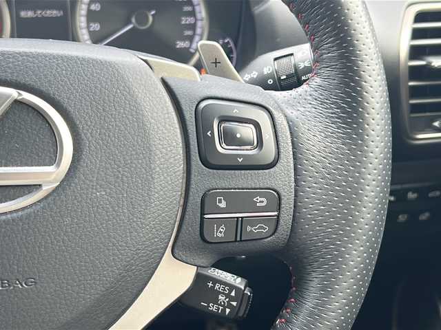 レクサス ＮＸ 200t Fスポーツ 千葉県 2015(平27)年 10.7万km ソニッククォーツ ワンオーナー/純正SDナビ/フルセグTV/DVD/CD/Bluetooth/全周囲カメラ/バックカメラ/3眼LEDヘッドライト/ブラインドスポット【BSM】/衝突軽減ブレーキ/レーンキープアシスト/アダプティブクルーズコントロール/ヘッドアップディスプレイ【HUD】/パドルシフト/クリアランスソナー/オートハイビーム/ブラックレザーシート/D/N席シートヒーター/D/N席ベンチレーション/ハンドルヒーター/純正18インチアルミホイール/純正フロアマット/スマートキー×2個/カードキー1枚/保証書/取扱説明書