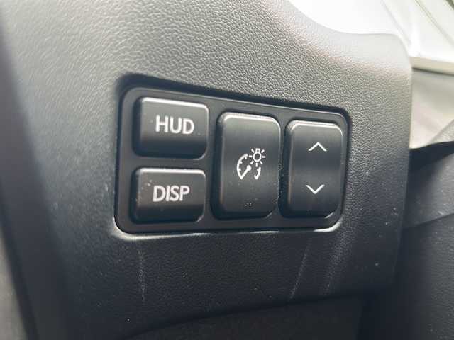 レクサス ＮＸ 200t Fスポーツ 千葉県 2015(平27)年 10.7万km ソニッククォーツ ワンオーナー/純正SDナビ/フルセグTV/DVD/CD/Bluetooth/全周囲カメラ/バックカメラ/3眼LEDヘッドライト/ブラインドスポット【BSM】/衝突軽減ブレーキ/レーンキープアシスト/アダプティブクルーズコントロール/ヘッドアップディスプレイ【HUD】/パドルシフト/クリアランスソナー/オートハイビーム/ブラックレザーシート/D/N席シートヒーター/D/N席ベンチレーション/ハンドルヒーター/純正18インチアルミホイール/純正フロアマット/スマートキー×2個/カードキー1枚/保証書/取扱説明書
