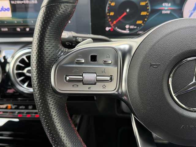 メルセデス・ベンツ ＣＬＡ２００ｄ Sブレーク AMGライン 和歌山県 2020(令2)年 5.6万km 白 ナビゲーションパッケージ /レーダーSF /ACC /純正ナビ /フルセグ /Bカメラ /電動バックドア /アンビエントライト /コーナーセンサー /レーンキープアシスト /パドルシフト /純正18AW /アイドリングストップ /LEDヘッドライト /ETC