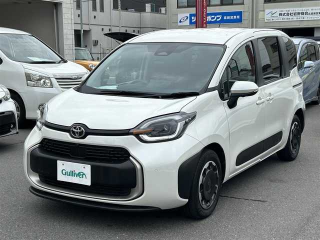 トヨタ シエンタ Z 群馬県 2023(令5)年 1.5万km ホワイトパールクリスタルシャイン バックカメラ/全方位カメラ/両側パワースライドドア/Bluetooth接続/AppleCarPlay/追従式クルーズコントロール/エンジンスタートボタン/MTモード付AT/スペアキー１本/シートヒーター/三列シート