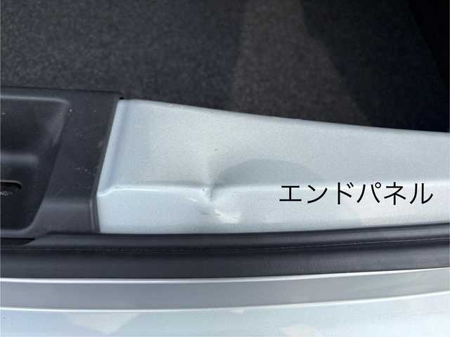 日産 マーチ ニスモS 三重県 2016(平28)年 5.5万km ブリリアントシルバー ５MT/NISMOフロントタワーバー/オーディオ（CD/FM/AM/AUX）/ETC/ドライブレコーダー（前）/ドライビングセーフティセンサー(ZERO-802V)/オートライト/電動格納ミラー/メッキV字加飾付「nismo S」エンブレム入ブラックメッシュフロントグリル/開口部台形メッシュフロントエアロバンパー/レッド加飾付ブラックフロントスポイラー/LEDハイパーデイライト/ボディ同色アウトサイドドアハンドル/ブラックドアサッシュ/フェンダーアーチモール/加飾付サイドシルスポイラー/リアスポイラー/レッド加飾付リアエアロバンパー/専用マフラー/リアフォグランプ/バックドア「nismo S」エンブレム/専用サスペンション/専用ブレーキシステム/レッド加飾付革/アルカンターラコンビステアリングホイール/専用アナログメーター/「nismo」ロゴ入専用タコメーター