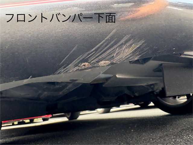 日産 マーチ ニスモS 三重県 2016(平28)年 5.5万km ブリリアントシルバー ５MT/NISMOフロントタワーバー/オーディオ（CD/FM/AM/AUX）/ETC/ドライブレコーダー（前）/ドライビングセーフティセンサー(ZERO-802V)/オートライト/電動格納ミラー/メッキV字加飾付「nismo S」エンブレム入ブラックメッシュフロントグリル/開口部台形メッシュフロントエアロバンパー/レッド加飾付ブラックフロントスポイラー/LEDハイパーデイライト/ボディ同色アウトサイドドアハンドル/ブラックドアサッシュ/フェンダーアーチモール/加飾付サイドシルスポイラー/リアスポイラー/レッド加飾付リアエアロバンパー/専用マフラー/リアフォグランプ/バックドア「nismo S」エンブレム/専用サスペンション/専用ブレーキシステム/レッド加飾付革/アルカンターラコンビステアリングホイール/専用アナログメーター/「nismo」ロゴ入専用タコメーター