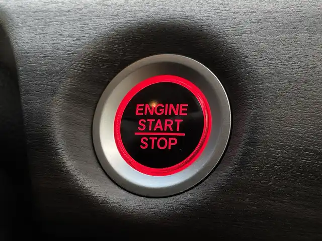 ホンダ フリード G ホンダセンシング 福岡県 2021(令3)年 2.8万km プラチナホワイトパール 純正7型SDナビ(フルセグTV/CD/DVD/BT)バックモニタホンダセンシングレーダークルコン両側パワスラ前後ドラレコETCUSB純正LEDヘッドライト純正アルミホイール純正フロアマットスマートキープッシュスタート