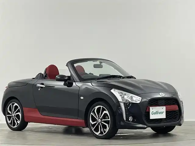 ダイハツ コペン ローブ 埼玉県 2018(平30)年 5.2万km ブラックマイカメタリック/マタドールレッドパール ナビ　シートヒーター　バックカメラ　ＬＥＤヘッドライト　ＥＴＣ　ハーフレザーシート　Ｂｌｕｅｔｏｏｔｈ　フルセグＴＶ　スマートキー