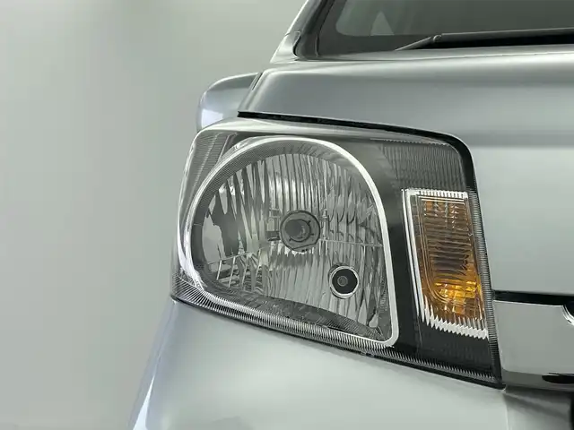 ダイハツ ムーヴ X SA 群馬県 2013(平25)年 5.7万km シルバー 禁煙車　純正７型ＳＤナビ　バックカメラ　衝突被害軽減システム　オートライト　横滑り防止装置　プッシュスタート　スマートキー　純正フロアマット　純正ベンチ　ベンチシート　ハロゲンヘッドライト