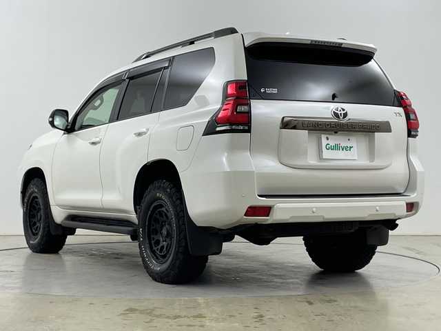 トヨタ ランドクルーザー プラド TX-L 70thアニバーサリーLTD 道央・札幌 2022(令4)年 3.9万km ホワイトパールクリスタルシャイン ・４WD /ディーゼルターボ/寒冷地仕様/・トヨタセーフティセンス/・プリクラッシュセーフティ/・レーダークルーズコントロール/・ムーンルーフ/・純正ディスプレイオーディオ/・ナビ/Bluetooth/USB//・パノラミックビューモニター/・茶レザーシート/運転席.助手席パワーシート/・運転席.助手席ベンチレーション/シートヒーター/・LEDライト/オートハイビーム/・ビルトインETC2.0/ドライブレコーダー/・RAYS17インチアルミホイール/・スタッドレス積み込み有り