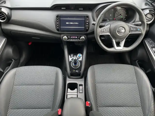 日産 キックス X 神奈川県 2021(令3)年 3.9万km ピュアブラック ・寒冷地仕様車/・プロパイロット/・純正9インチナビTV/(DVD/Bluetooth/フルセグ)/・アラウンドビューモニター/・インテリジェントルームミラー/・ステアリングヒーター/・シートヒーター/・電動パーキング(オートホールド)/・リアシートUSB