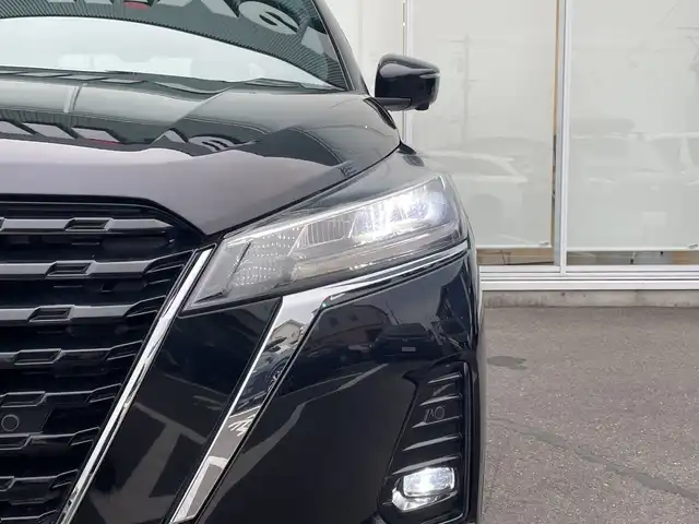 日産 キックス X 神奈川県 2021(令3)年 3.9万km ピュアブラック ・寒冷地仕様車/・プロパイロット/・純正9インチナビTV/(DVD/Bluetooth/フルセグ)/・アラウンドビューモニター/・インテリジェントルームミラー/・ステアリングヒーター/・シートヒーター/・電動パーキング(オートホールド)/・リアシートUSB