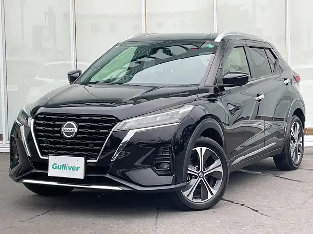 日産 キックス X 神奈川県 2021(令3)年 3.9万km ピュアブラック ・寒冷地仕様車/・プロパイロット/・純正9インチナビTV/(DVD/Bluetooth/フルセグ)/・アラウンドビューモニター/・インテリジェントルームミラー/・ステアリングヒーター/・シートヒーター/・電動パーキング(オートホールド)/・リアシートUSB