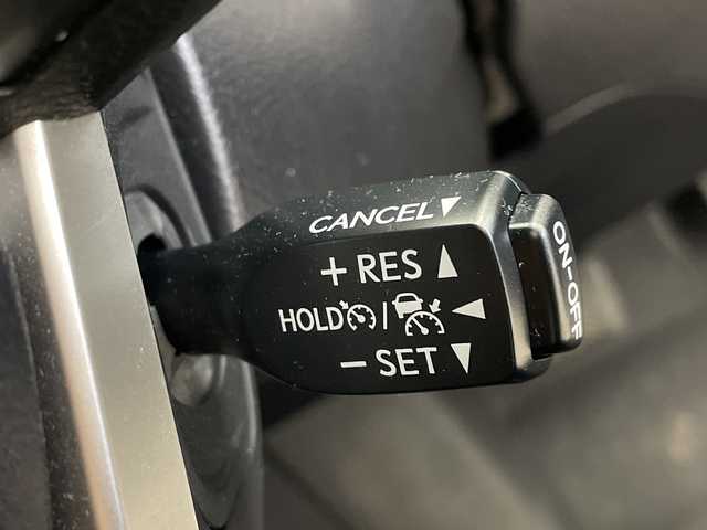 トヨタ ハイラックス Z 鹿児島県 2022(令4)年 4.6万km スーパーホワイトⅡ ワンオーナー/ALPINE11インチナビ/（AM/FM/Bluetooth/フルセグ/HDMI）/バックカメラ/前後ドライブレコーダー/ETC/トヨタセーフティーセンス/・プリクラッシュセーフティ/・レーンディパーチャーアラート/・レーダークルーズコントロール/・ロードサインアシスト/・先行車発進お知らせ機能/純正トノカバー/純正ベッドライナー/横滑り防止/アイドリングストップ/ダウンヒルアシスト/オートライト/LEDヘッドライト/スマートキー/プッシュスタート/スペアキー1本