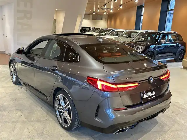ＢＭＷ Ｍ２３５ｉ グランクーペ xDrive 道央・札幌 2020(令2)年 4.8万km ミネラルグレー メタリックペイント/電動パノラマガラスサンルーフ/パフォレーテッドダコタレザー/HiFiスピーカー/純正HDDナビ/USB/Bluetooth/バックカメラ/PDC/パーキングアシスト/LEDヘッドライト/ワイヤレスチャージング/シートヒーター/電動フロントシート