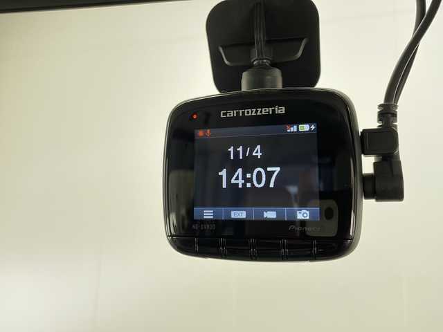 スズキ スペーシア HYBRID X 2トーン 宮崎県 2018(平30)年 5万km チアフルピンクメタリック/ホワイト2トーンルーフ 禁煙車/社外ナビTV/（CN-RE04WD/CD/DVD/Bluetooth/フルセグTV)/社外バックカメラ/社外ドライブレコーダー/純正ビルトインETC/純正LEDオートライト/純正セキュリティアラーム/両側電動スライドドア/レーンディパーチャーアラート/クリアランスソナー/エネチャージ/シートヒーター/オートエアコン/ウインカードアミラー/ルーフレール/スマートキー/プッシュエンジンスタート/新車時保証書/取扱い説明書