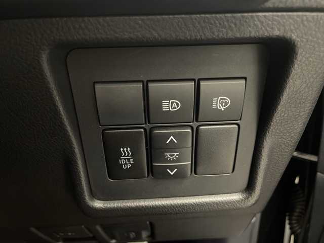 トヨタ ランドクルーザー プラド TX Lパッケージ 宮崎県 2019(平31)年 4.1万km アティチュードブラックマイカ 禁煙車/3列7人乗り/トヨタセーフティセンス/純正8型ナビTV/（B9129/Bluetooth/CD/DVD/FMAM/フルセグTV)/純正バックカメラ/純正ビルトイン2.0ETC/純正LEDオートライト/純正LEDフォグ/純正ルーフエンドスポイラー/純正OP/19インチアルミ/純正OP/ルーフレール/純正オートアラーム/純正フロアマット/パノラミックビューモニター/アダプティブクルーズコントロール/プリクラッシュセーフティ/レーンディパーチャーアラート/オートマチックハイビーム/ブラインドスポットモニター/クリアランスソナー/ダウンヒルアシストコントロール/サンルーフ/黒本革シート/オート電動格納ミラー/リア電動格納シート/リアスカッフプレート/リアラゲージトレイ/リアルームランプ（モデリスタ）/デュアルオートエアコン/前席シートヒーター/エアシート/パワーシート/ウッドコンビ本革巻ハンドル/スマートキー/プッシュエンジンスタート/スペアキー/新車時保証書/取扱い説明書