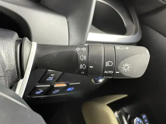 トヨタ アルファードハイブリット エグゼクティブ ラウンジ S 千葉県 2023(令5)年 3.6万km ブラック 禁煙車/ワンオーナー/トヨタセーフティセンス/・パーキングアシスト/・レーンディパーチャーアラート/・レーンキープアシスト/・レーダクルーズコントロール/・プリクラッシュセーフティ/・プリクラッシュセーフティブレーキ/・クリアランスソナー/・ブラインドスポットモニター/JBLプレミアムサウンドシステム/両側パワースライドドア/パワーバックドア/ツインサンルーフ/フリップダウンモニター/４WD/純正10.5インチメモリナビ/・CD/DVD/USB/Bluetooth/フルセグTV/・デジタルインナーミラー/・全方位カメラ/・ビルトインETC２.０/レザーシート/・全席パワーシート/・D席メモリ付き/・全席ベンチレーションシート/革巻きステアリング/・ステアリングスイッチ/・ステアリングヒーター/左右独立エアコン/電子パーキング/・ブレーキホールド/１００V電源/MT付きAT/純正フロアマット/純正１７インチAW/オートライト/・オートマチックハイビーム/・三眼シーケンシャルウインカー/・LEDヘッドライト/・LEDフォグランプ