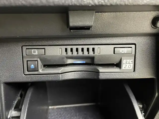 トヨタ アルファードハイブリット エグゼクティブ ラウンジ S 千葉県 2023(令5)年 3.6万km ブラック 禁煙車/ワンオーナー/トヨタセーフティセンス/・パーキングアシスト/・レーンディパーチャーアラート/・レーンキープアシスト/・レーダクルーズコントロール/・プリクラッシュセーフティ/・プリクラッシュセーフティブレーキ/・クリアランスソナー/・ブラインドスポットモニター/JBLプレミアムサウンドシステム/両側パワースライドドア/パワーバックドア/ツインサンルーフ/フリップダウンモニター/４WD/純正10.5インチメモリナビ/・CD/DVD/USB/Bluetooth/フルセグTV/・デジタルインナーミラー/・全方位カメラ/・ビルトインETC２.０/レザーシート/・全席パワーシート/・D席メモリ付き/・全席ベンチレーションシート/革巻きステアリング/・ステアリングスイッチ/・ステアリングヒーター/左右独立エアコン/電子パーキング/・ブレーキホールド/１００V電源/MT付きAT/純正フロアマット/純正１７インチAW/オートライト/・オートマチックハイビーム/・三眼シーケンシャルウインカー/・LEDヘッドライト/・LEDフォグランプ