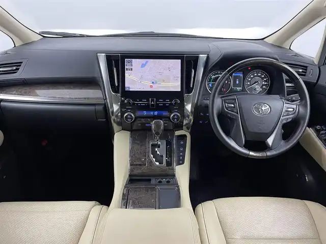 トヨタ アルファードハイブリット エグゼクティブ ラウンジ S 千葉県 2023(令5)年 3.6万km ブラック 禁煙車/ワンオーナー/トヨタセーフティセンス/・パーキングアシスト/・レーンディパーチャーアラート/・レーンキープアシスト/・レーダクルーズコントロール/・プリクラッシュセーフティ/・プリクラッシュセーフティブレーキ/・クリアランスソナー/・ブラインドスポットモニター/JBLプレミアムサウンドシステム/両側パワースライドドア/パワーバックドア/ツインサンルーフ/フリップダウンモニター/４WD/純正10.5インチメモリナビ/・CD/DVD/USB/Bluetooth/フルセグTV/・デジタルインナーミラー/・全方位カメラ/・ビルトインETC２.０/レザーシート/・全席パワーシート/・D席メモリ付き/・全席ベンチレーションシート/革巻きステアリング/・ステアリングスイッチ/・ステアリングヒーター/左右独立エアコン/電子パーキング/・ブレーキホールド/１００V電源/MT付きAT/純正フロアマット/純正１７インチAW/オートライト/・オートマチックハイビーム/・三眼シーケンシャルウインカー/・LEDヘッドライト/・LEDフォグランプ