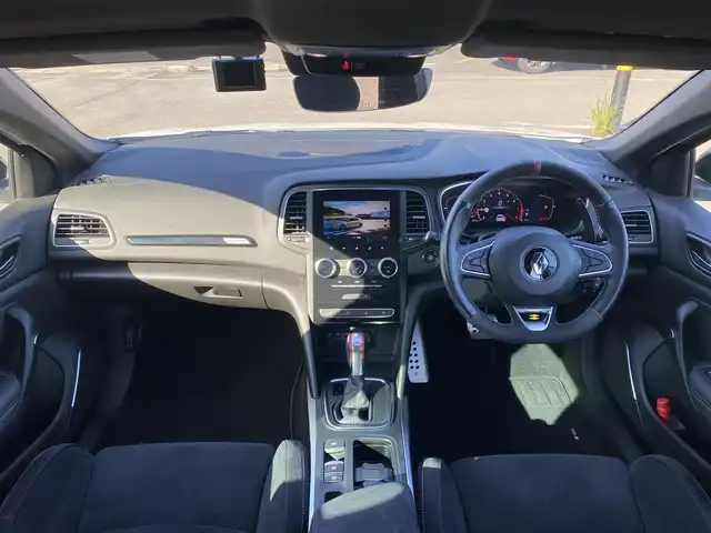 ルノー ルノー メガーヌ ルノー スポール 福岡県 2023(令5)年 4万km パール ・１オーナー/・アダプティブクルーズコントロール/・ｃａｒｐｌａｙ／Ｂｌｕｅｔｏｏｔｈ／ＵＳＢ／ＡＵＸ/・バックカメラ/・シートヒーター/・ドライブレコーダー/・ＥＴＣ/・純正１９ＡＷ/・ＬＥＤライト/・取扱説明書/・スペアキー