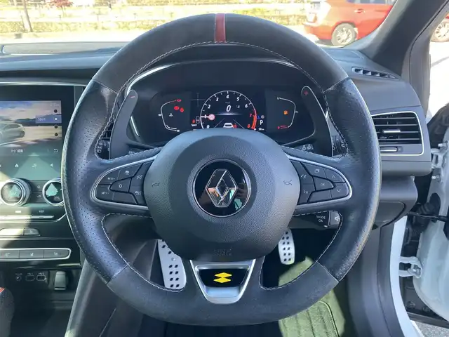 ルノー ルノー メガーヌ ルノー スポール 福岡県 2023(令5)年 4万km パール ・１オーナー/・アダプティブクルーズコントロール/・ｃａｒｐｌａｙ／Ｂｌｕｅｔｏｏｔｈ／ＵＳＢ／ＡＵＸ/・バックカメラ/・シートヒーター/・ドライブレコーダー/・ＥＴＣ/・純正１９ＡＷ/・ＬＥＤライト/・取扱説明書/・スペアキー