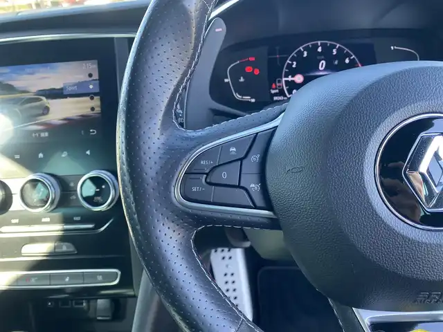 ルノー ルノー メガーヌ ルノー スポール 福岡県 2023(令5)年 4万km パール ・１オーナー/・アダプティブクルーズコントロール/・ｃａｒｐｌａｙ／Ｂｌｕｅｔｏｏｔｈ／ＵＳＢ／ＡＵＸ/・バックカメラ/・シートヒーター/・ドライブレコーダー/・ＥＴＣ/・純正１９ＡＷ/・ＬＥＤライト/・取扱説明書/・スペアキー